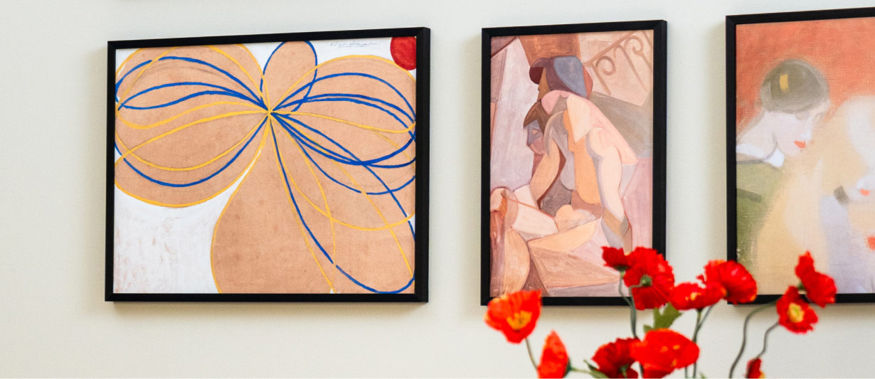 Drie abstracte prints met klaprozen